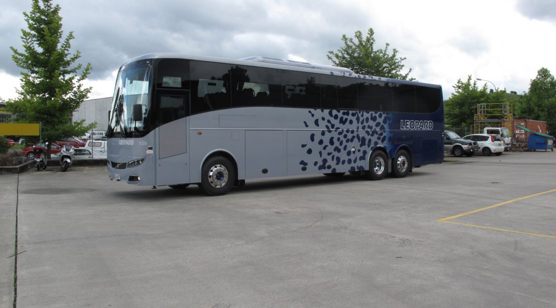 49 Seat 5 Star 12.6m Volvo B11R Coach